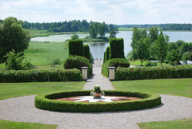 Hedenlunda Slott photograph